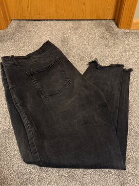wild fable Black Straight-Leg Jeans with Raw Frayed Hem